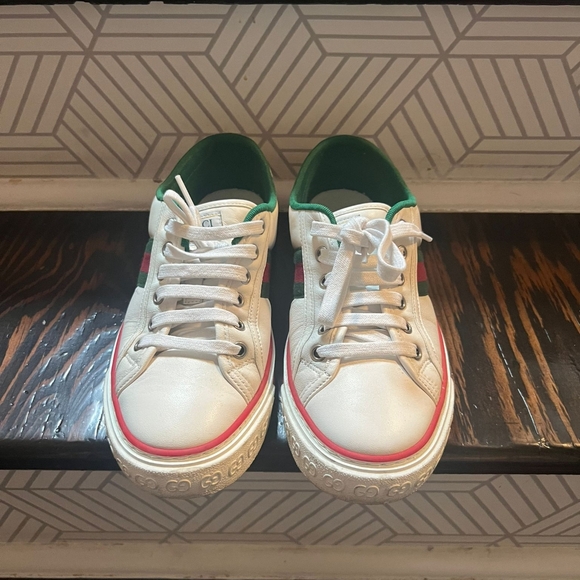 Authentic Gucci 1977 Tennis Shoes (White) - Picture 4 of 7